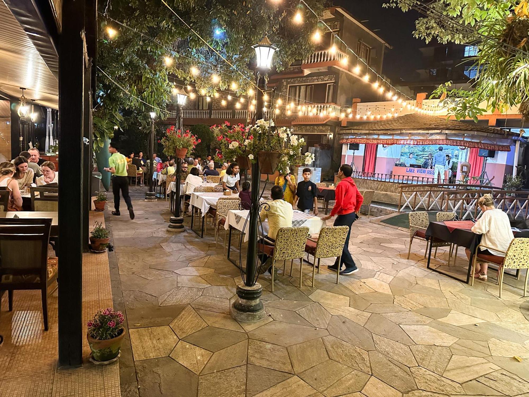 פוקהרה Lake View Resort מראה חיצוני תמונה