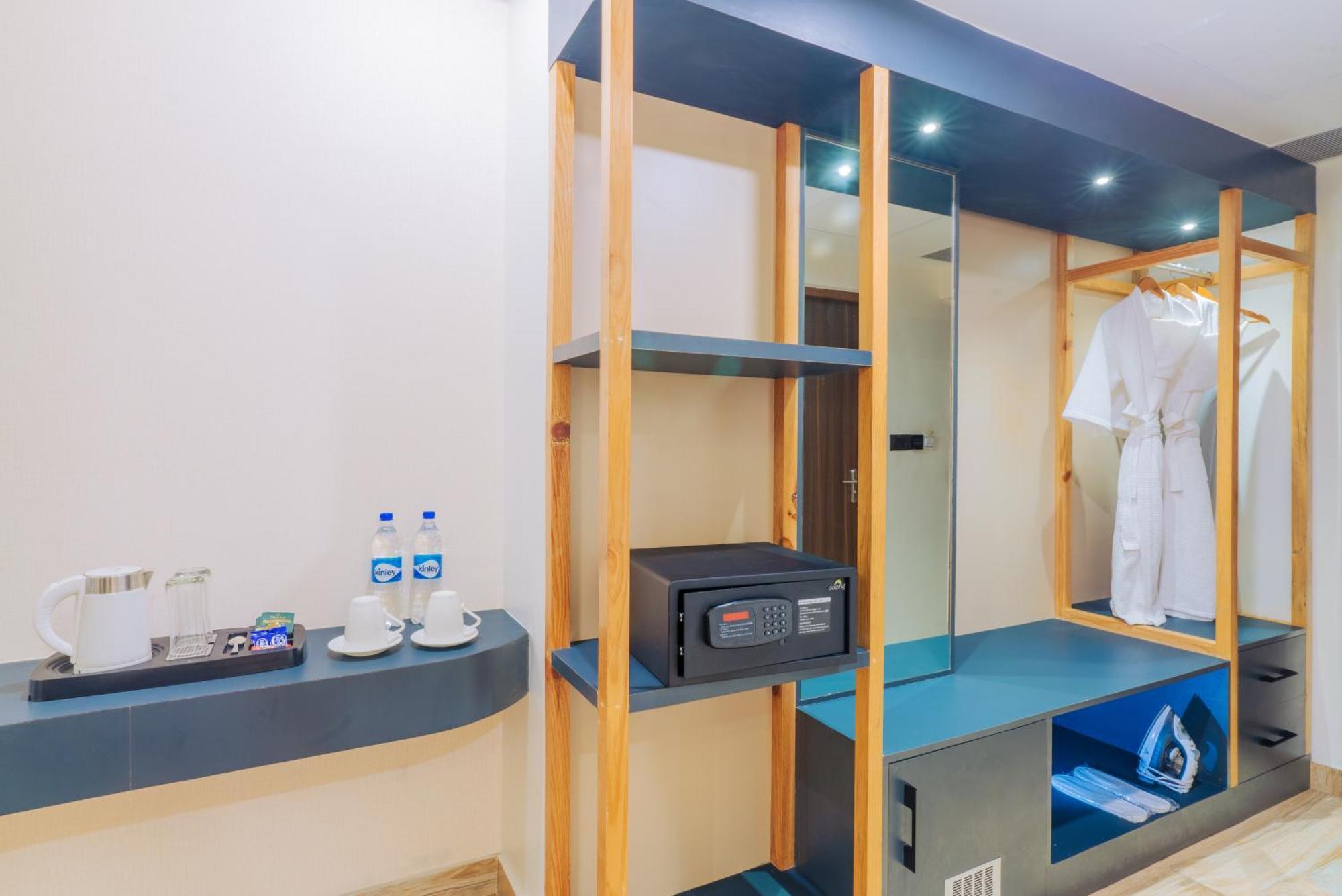 פוקהרה Lake View Resort מראה חיצוני תמונה